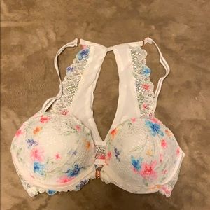 Victoria’s Secret lace front clip racer back bra
